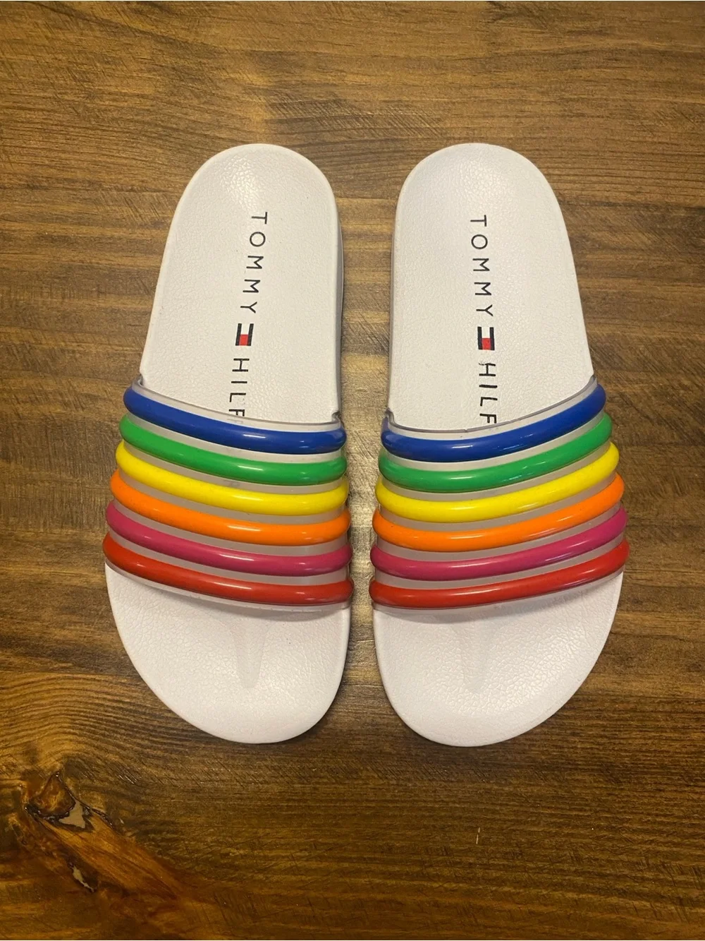 Tommy Hilfiger White Rainbow Strap Slide Sandals - Kids size 3 - Picture 3 of 10